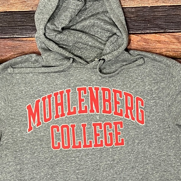 Muhlenberg College League NCAA Collegiate Pullover Jumper Sweatshirt - Picture 2 of 4
